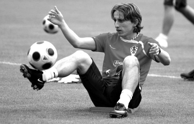 大联盟官方：2026 赛季将试行“粉丝挑战权”，允许观众通过 App 参与好坏球争议讨论