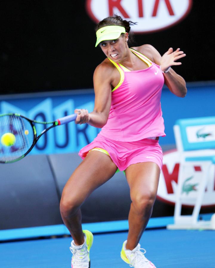 谁也不肯轻 谁也不肯轻