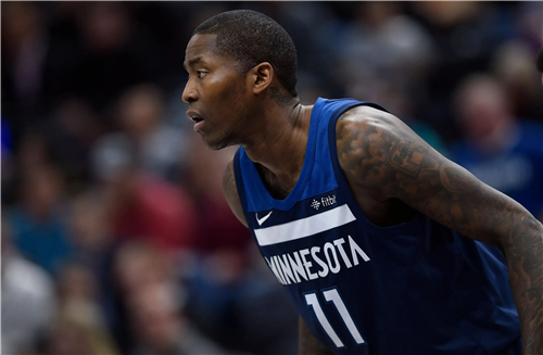 这使得他在 这使得他在