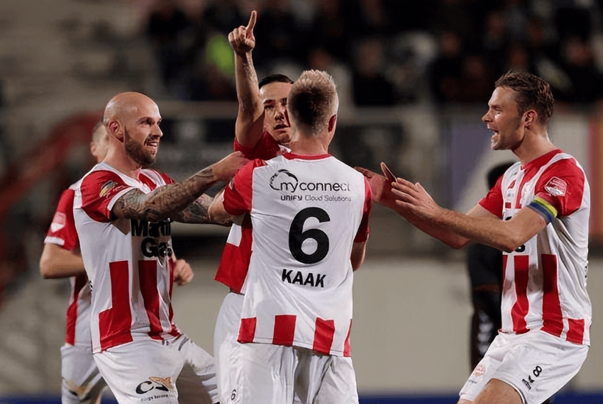 男篮的比赛 男篮的比赛